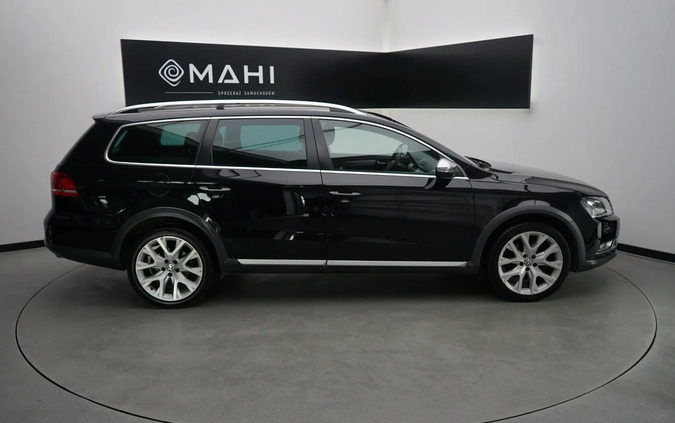 Volkswagen Passat cena 47999 przebieg: 171480, rok produkcji 2012 z Serock małe 352